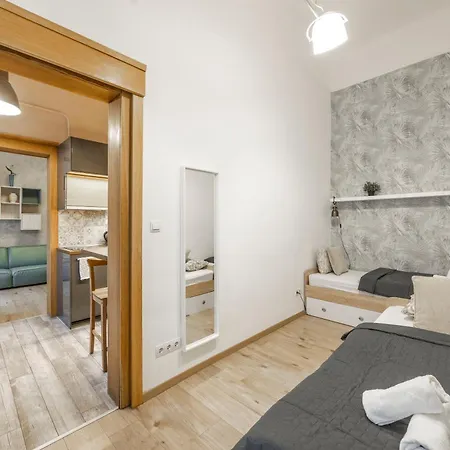 Deluxe N' Cozy City Center 2Bedrm Suite Budapest Exterior photo